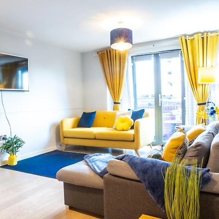 Newly Furnished Appartment Near Train Station Wolverhampton Extérieur photo