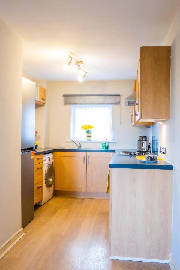 Newly Furnished Appartment Near Train Station Wolverhampton Extérieur photo
